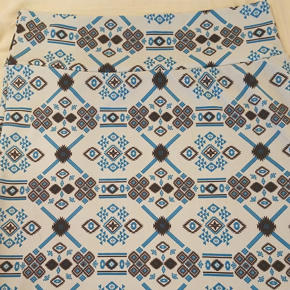 2xl Lularoe Cassie Pencil skirt